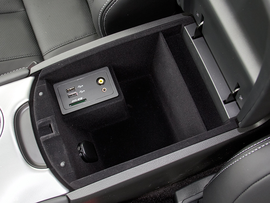 愛卡實拍英菲尼迪Q60 2.0T