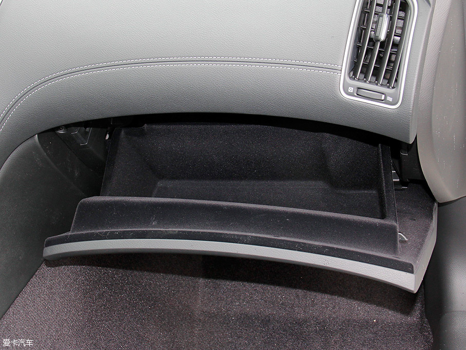 愛卡實拍英菲尼迪Q60 2.0T