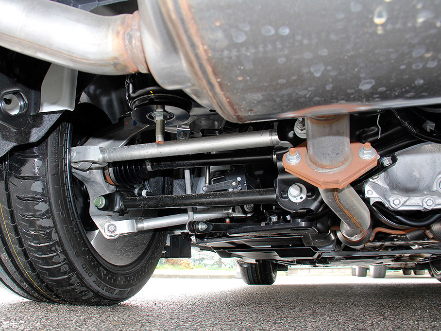 愛卡實拍英菲尼迪Q60 2.0T