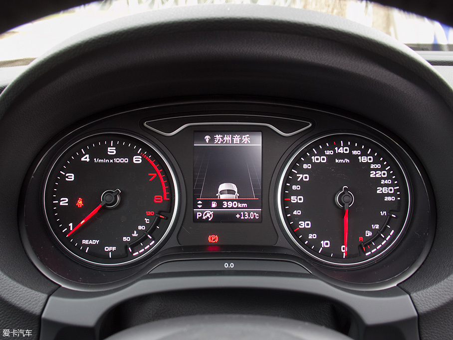 爱卡试驾新款奥迪A3 40TFSI