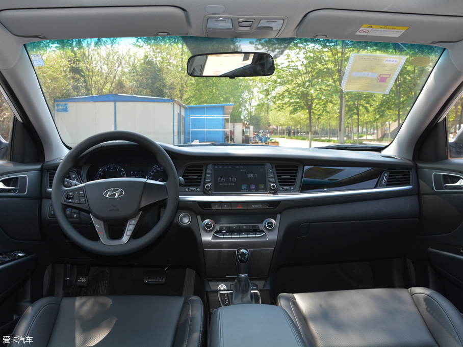 愛卡實拍2017款名圖