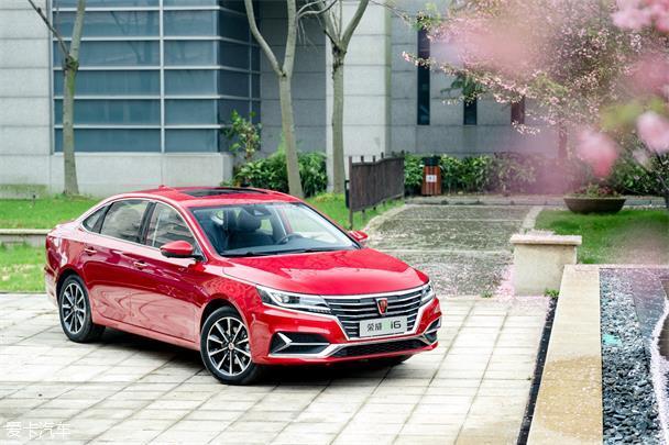 荣威新能源汽车ei6图片