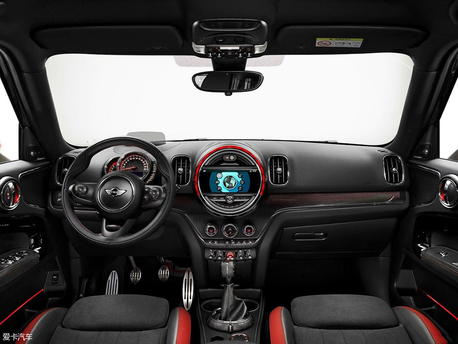 ǰMINIٷһMINI COUNTRYMAN JCWĹͼ³ΪCOUNTRYMANܰ汾³2.0Tڽ4¿ĻϺչȫ׷