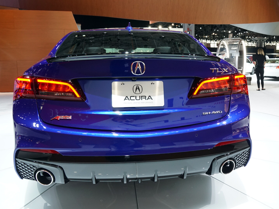 讴歌新款TLX