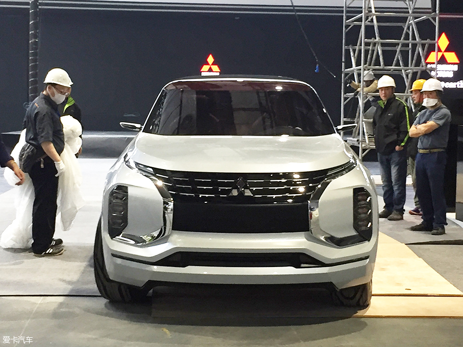 上海车展探馆:三菱GT-PHEV概念车抢先拍