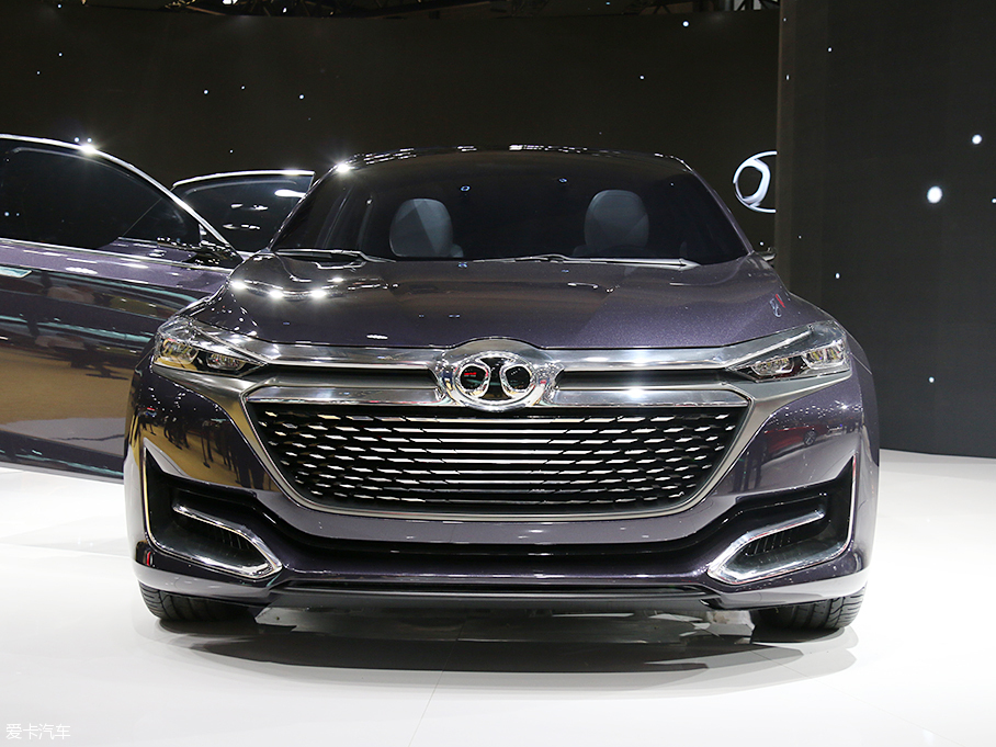 绅宝OFFspace D70概念车