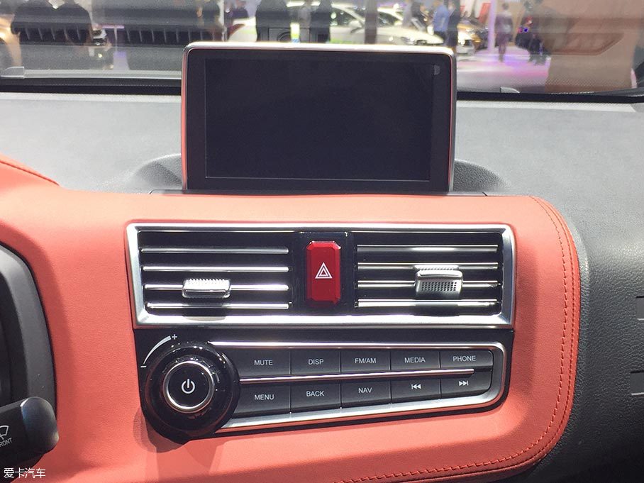 2017上海车展：江淮iEV7E车型正式发布