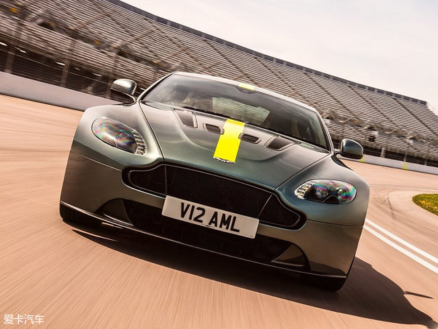 阿斯顿·马丁Vantage AMR官图 限量300台 阿斯顿·马丁Vantage AMR官图 限量300台