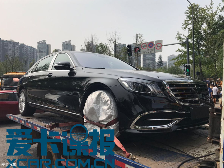 成都车展探馆：奔驰迈巴赫S450前先看