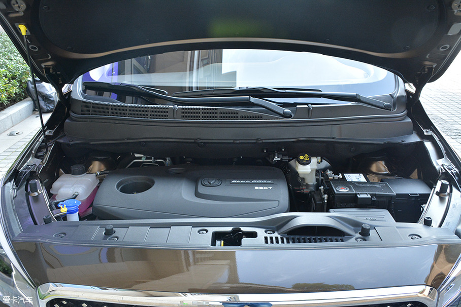 凌轩1.5T 6AT