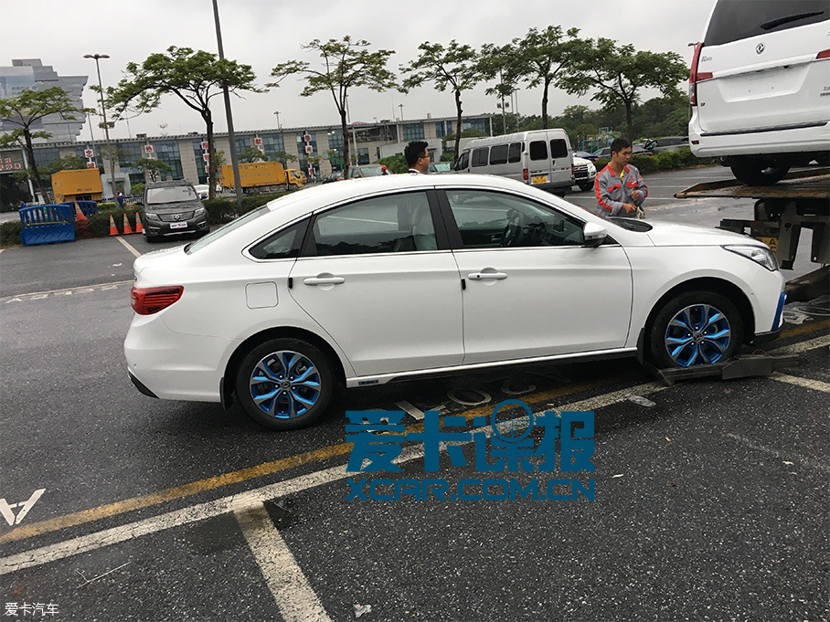 东风风行景逸S50 EV