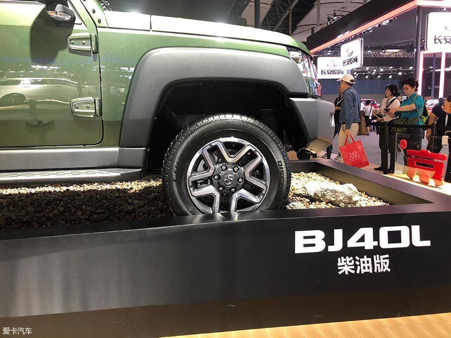 2017广州车展 北汽BJ40L柴油版正式发布