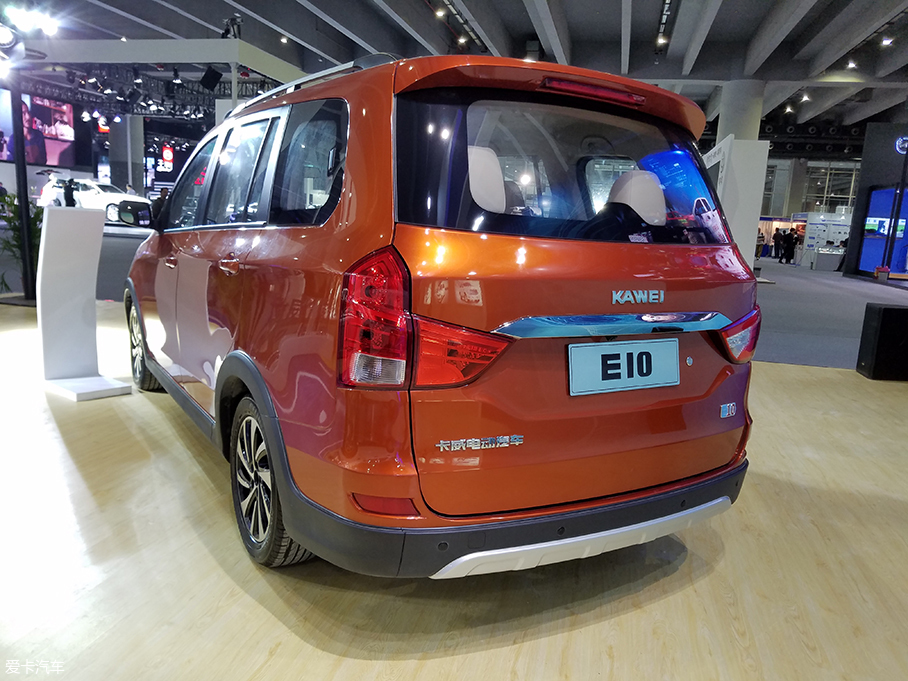 广州车展：卡威全新纯电动MPV E10亮相