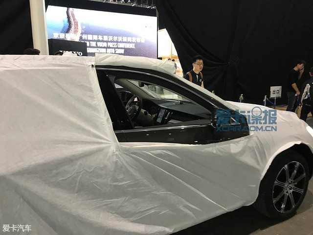 广州车展探馆:全新沃尔沃XC60抢先看 广州车展探馆:全新沃尔沃XC60抢先看
