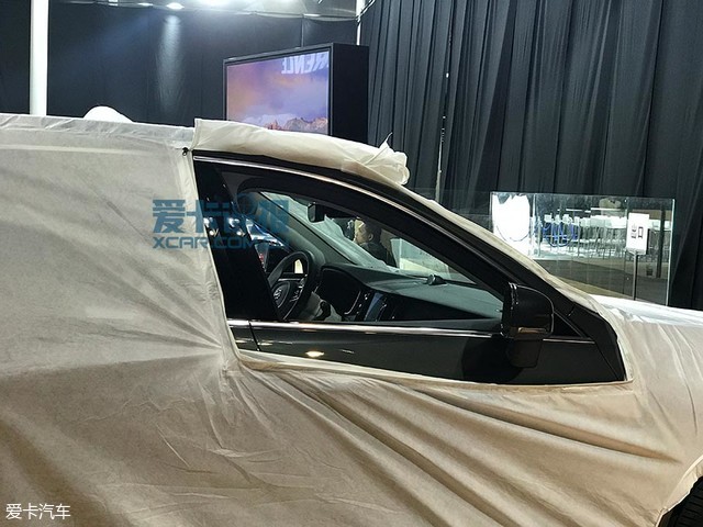 广州车展探馆:全新沃尔沃XC60抢先看 广州车展探馆:全新沃尔沃XC60抢先看