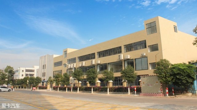 【图文】宜事达&美国科锐实现LED车灯首次合