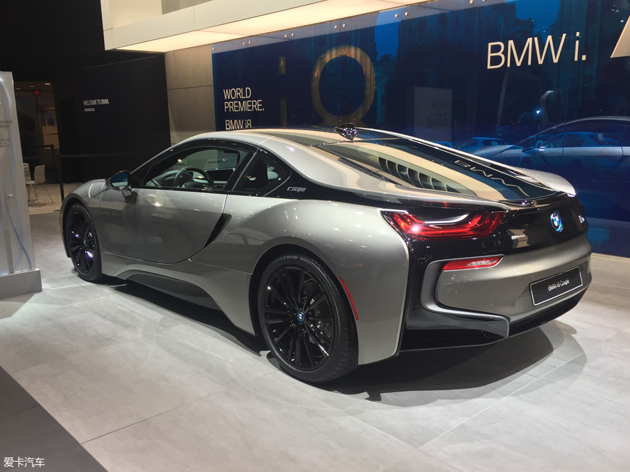  ¿i8 coupe