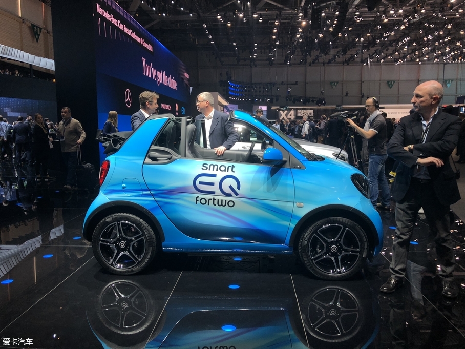 2018日内瓦车展：smart EQ forfour发布