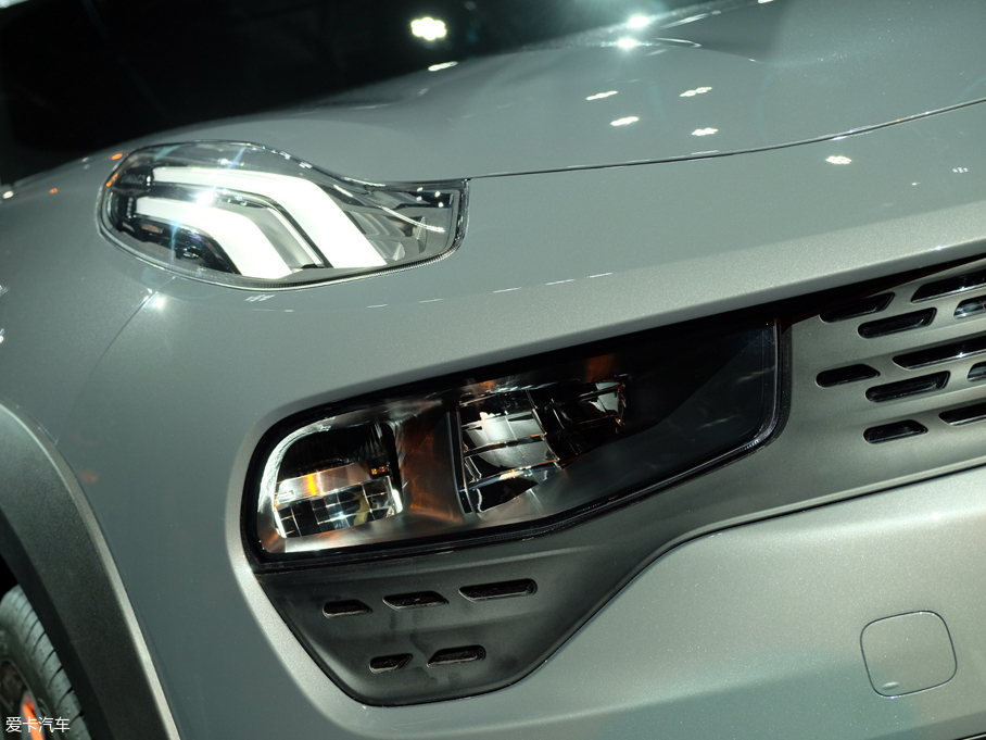 領(lǐng)克02全球首發(fā)