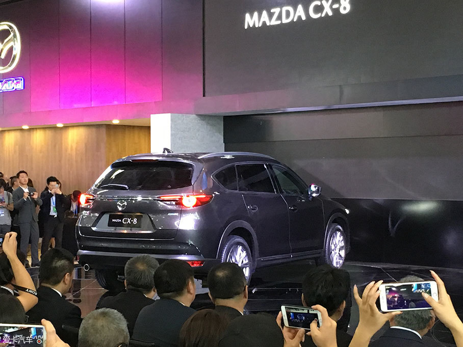 2018北京车展：马自达CX-8正式国内首发