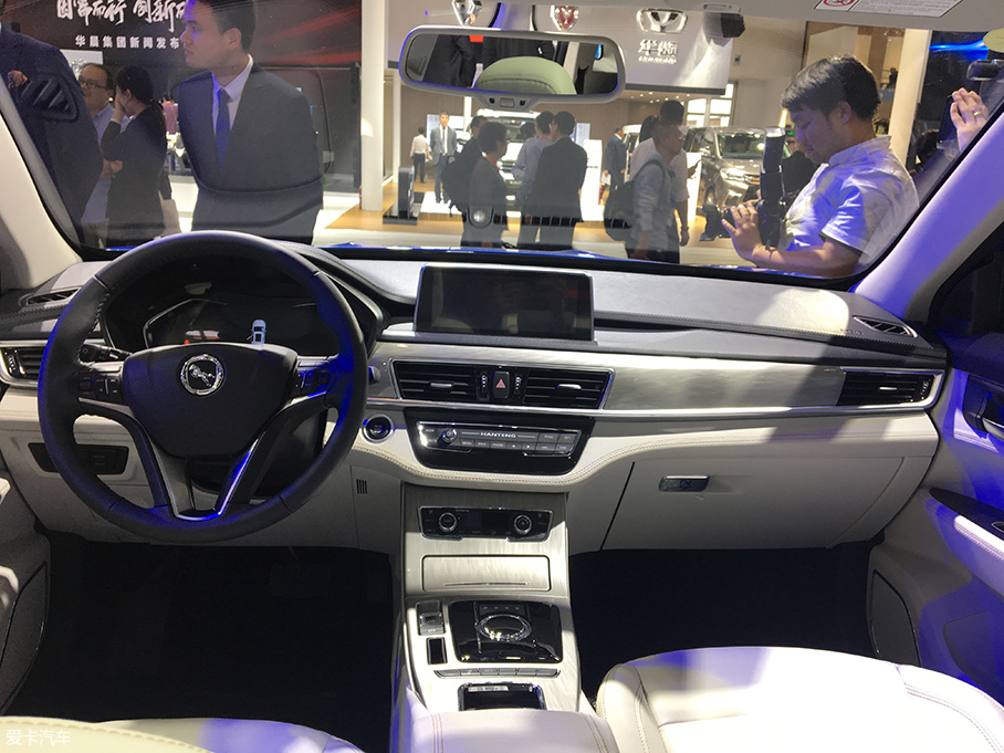 2018北京车展：汉腾X5 EV车型正式发布