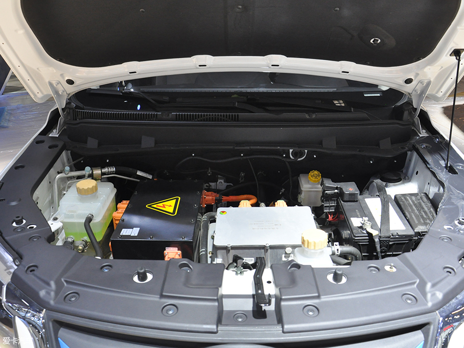 2018重庆车展：北汽幻速S5EV正式发布