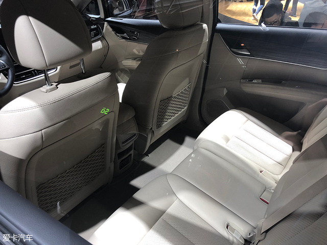 2018北京車展：比亞迪宋MAX插電混動版