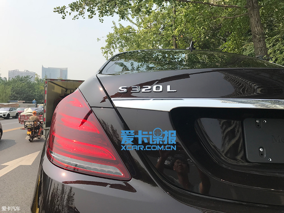 成都车展探馆：奔驰S320L实车图片曝光