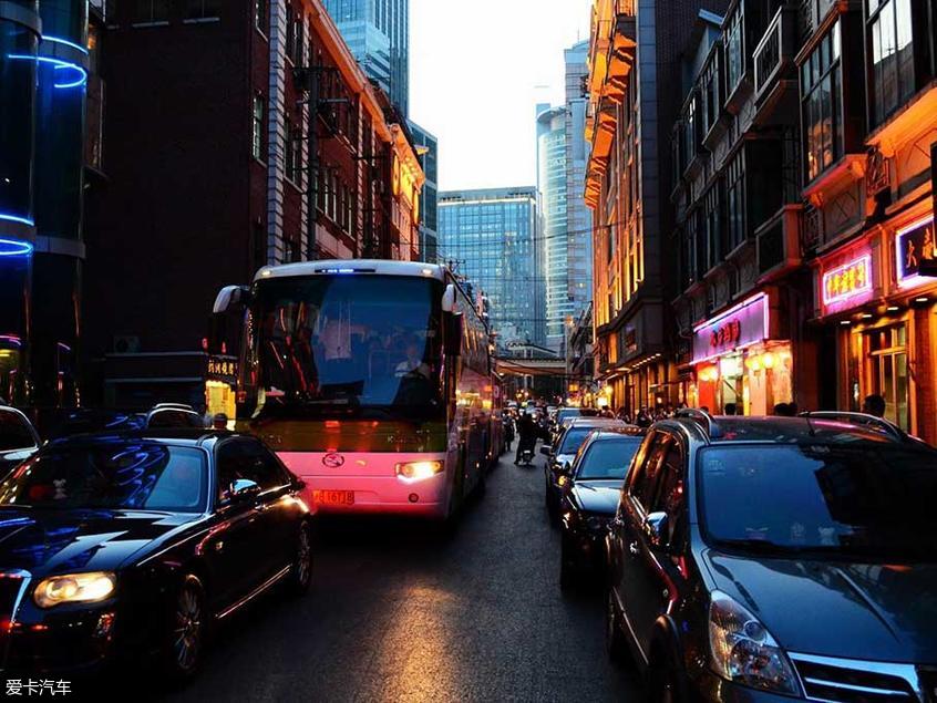 上海新增公交车将全部采用新能源汽车