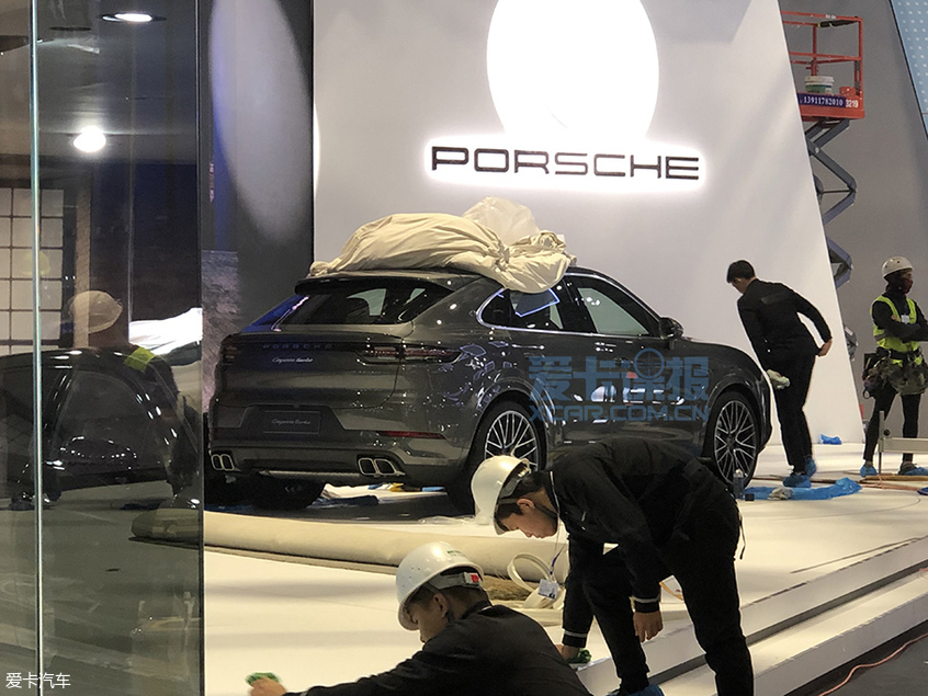 2019上海车展探馆 Cayenne Coupé实拍图