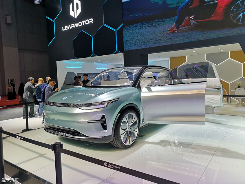 2019上海车展：零跑C-more概念车发布