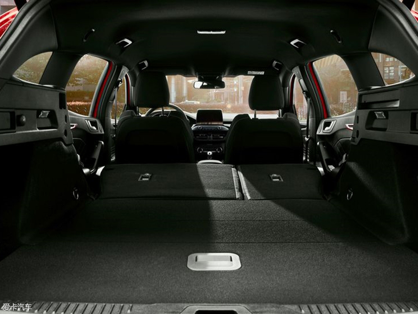 新福克斯ST旅行版官图 兼顾实用与性能