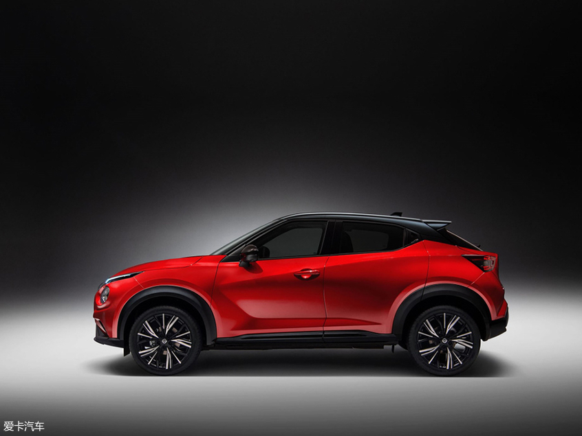 日产新一代JUKE官图 外观依旧个性十足 日产新一代JUKE官图 外观依旧个性十足