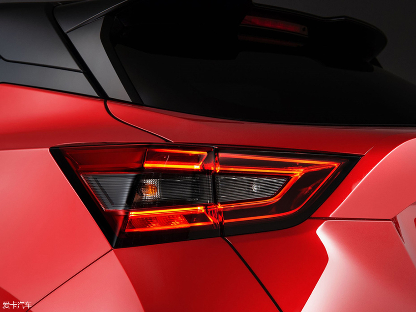 日产新一代JUKE官图 外观依旧个性十足 日产新一代JUKE官图 外观依旧个性十足