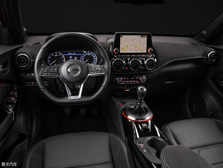 日产新一代JUKE官图 外观依旧个性十足 日产新一代JUKE官图 外观依旧个性十足