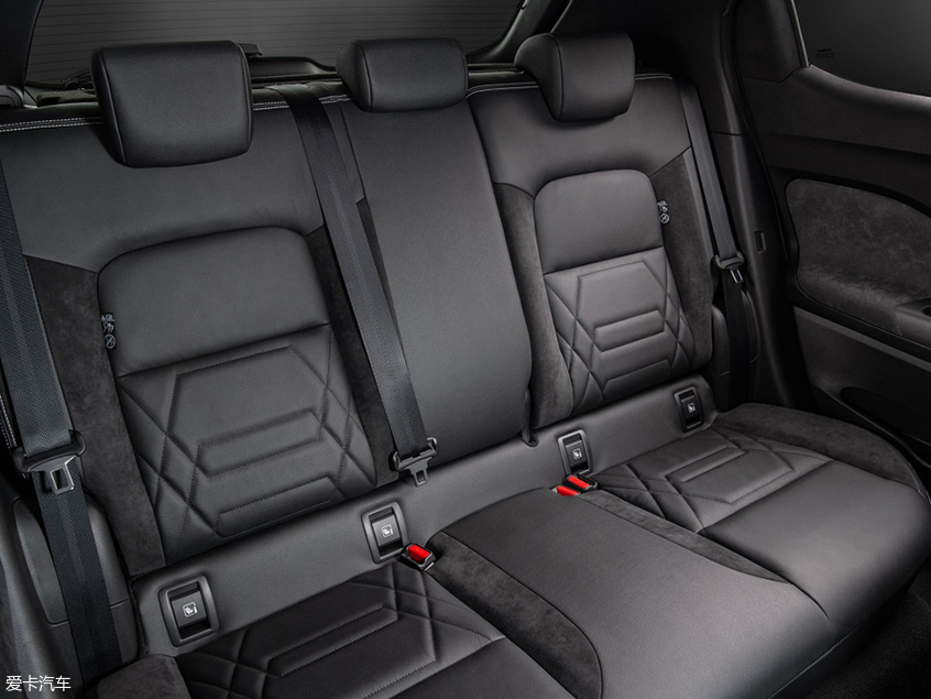 日产新一代JUKE官图 外观依旧个性十足 日产新一代JUKE官图 外观依旧个性十足