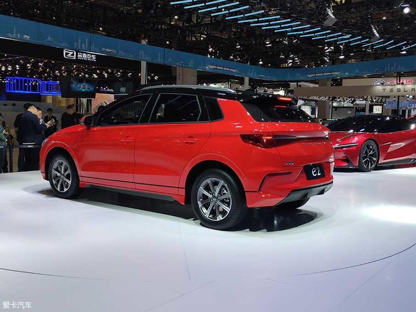 2019上海车展：比亚迪e2车型正式发布