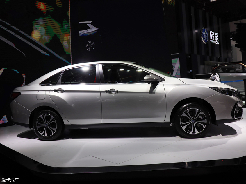 启辰D60 EV