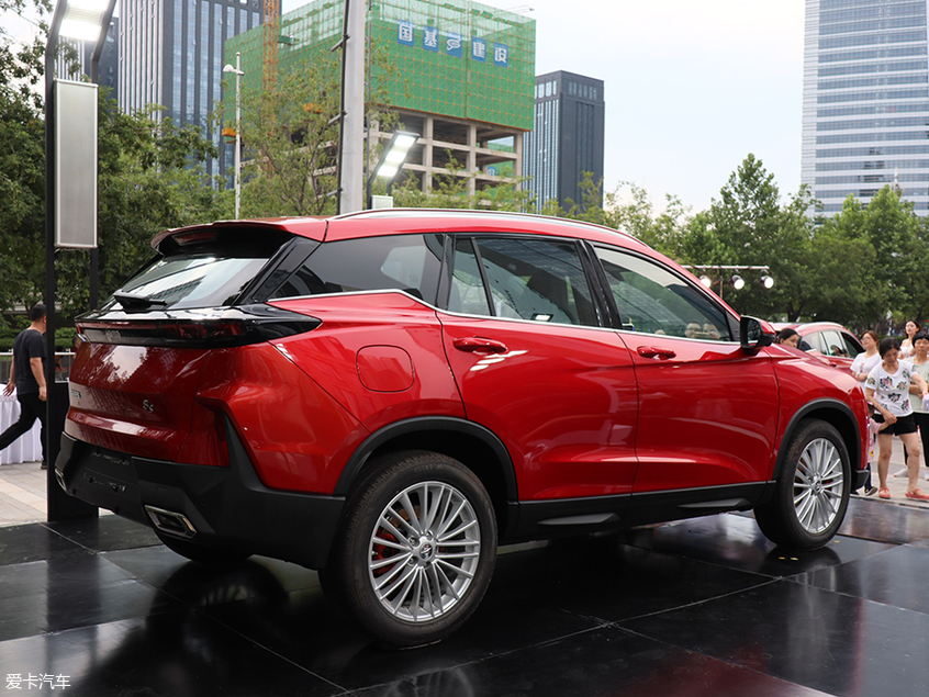 新晋紧凑级SUV海马8S公布预售