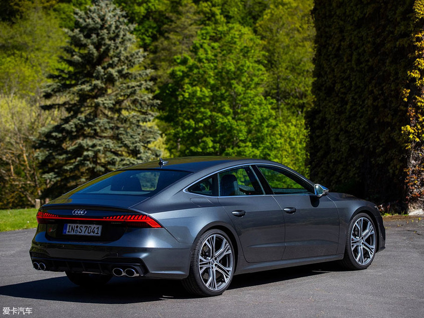 全新一代奥迪S7