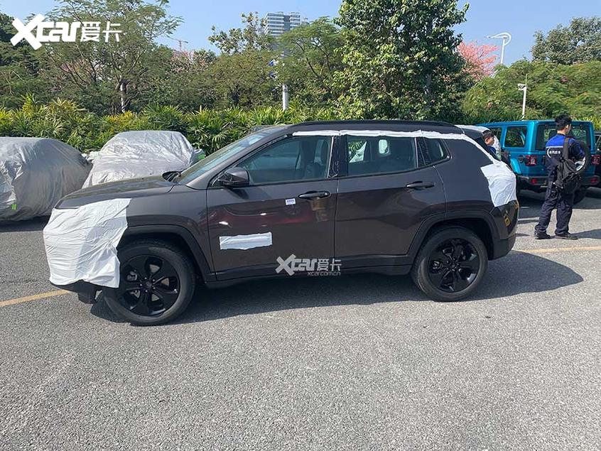 广州车展探馆：Jeep指南者夜鹰版抢先看