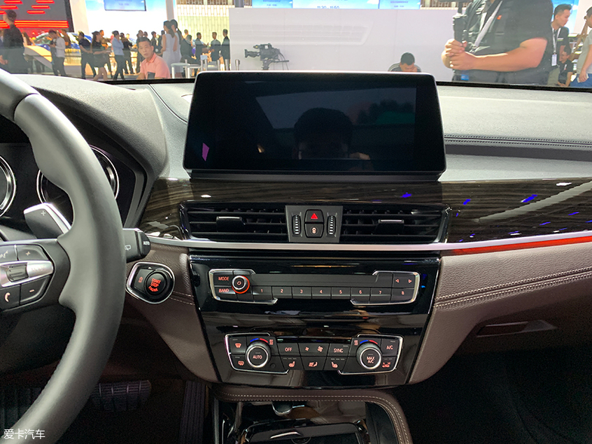 新款华晨宝马X1 新款华晨宝马X1