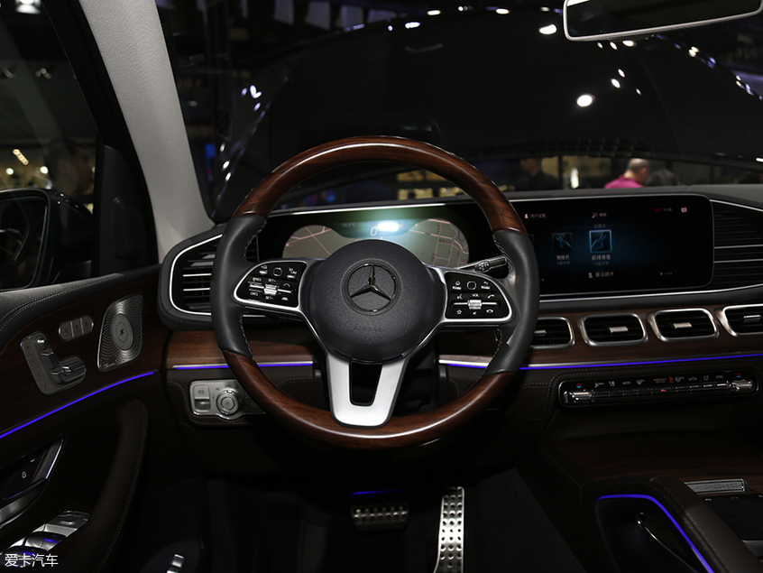 新一代奔驰GLS 新一代奔驰GLS