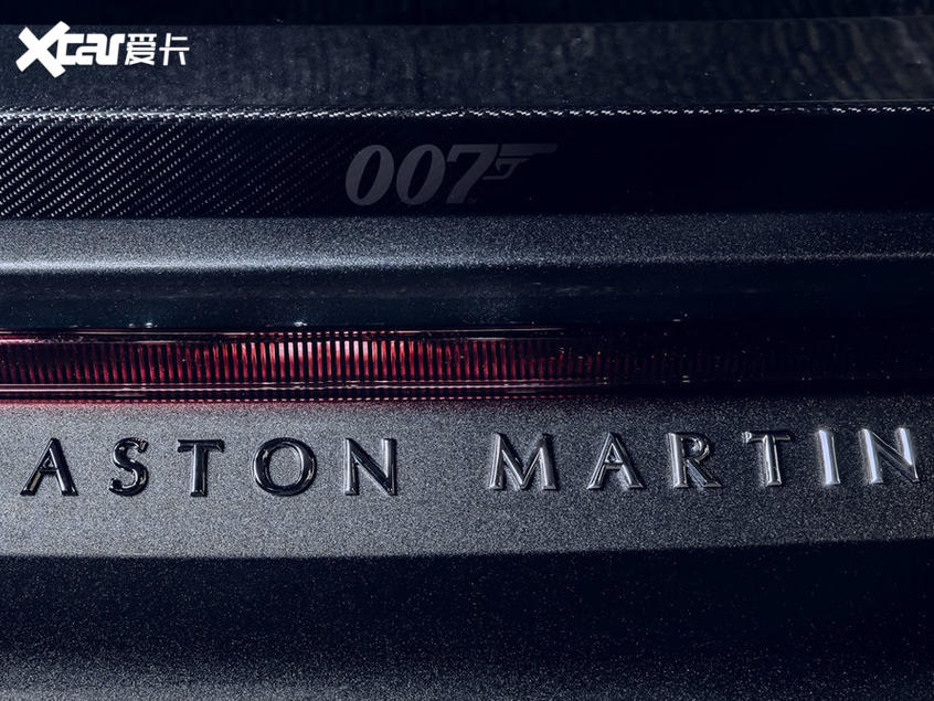 阿斯顿·马丁推两款007特别版