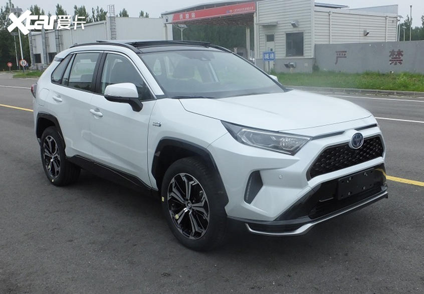 丰田rav4荣放双擎e曝光纯电续航80km