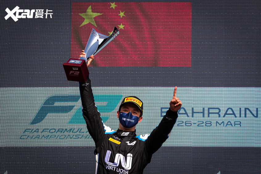 周冠宇成为首位征战f1正赛的中国车手