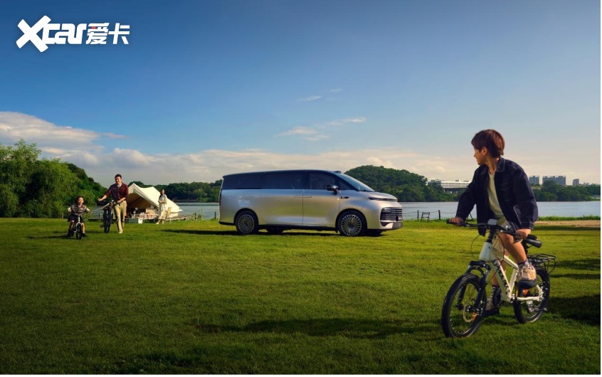 跨界破局吉利银河V9002698万元起开启AI家庭MPV新世代(图8)