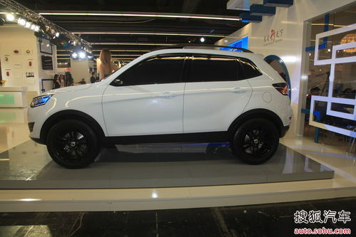 C201CD101B501֮ٴλ˴E301ĳ׿SUV͵ĵա