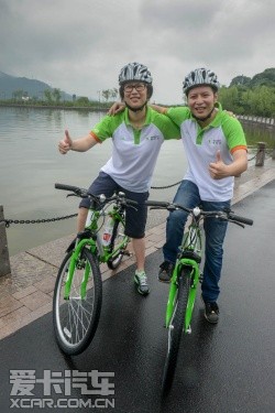 斯柯达4 2团队环湘湖雨中骑行