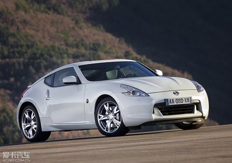 գղʽ2013370ZĹٷͼƬ¿нϴĸı䣬ڽ6ʽϸֳȻCoupeRoadsterNISMO Zܰȡ2013ղ370Zֿղ370Zϣ¿ղ370Zнϴı仯ǰȻϬ...